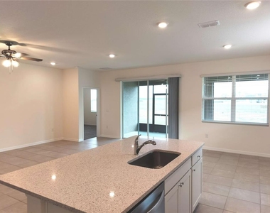 3140 Canopy Oak Boulevard - Photo Thumbnail 6