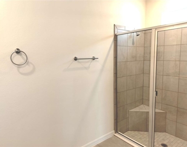 3140 Canopy Oak Boulevard - Photo Thumbnail 19