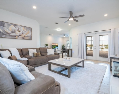 3774 Eagle Isle Circle - Photo Thumbnail 13