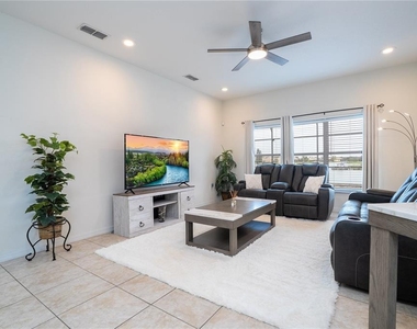 3774 Eagle Isle Circle - Photo Thumbnail 17