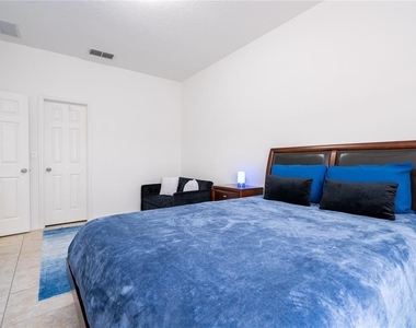 3774 Eagle Isle Circle - Photo Thumbnail 26