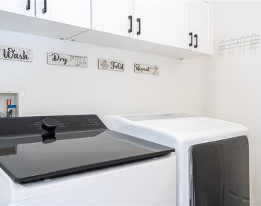 3774 Eagle Isle Circle - Photo Thumbnail 43