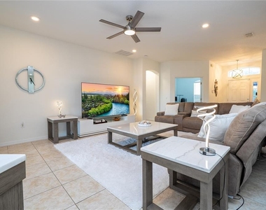 3774 Eagle Isle Circle - Photo Thumbnail 16