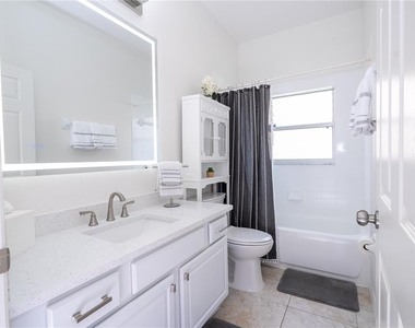 3774 Eagle Isle Circle - Photo Thumbnail 48