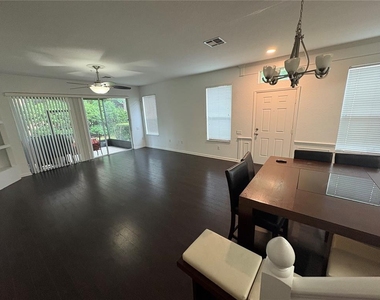 6302 Daysbrook Drive - Photo Thumbnail 7