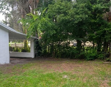 1412 Laurel Street - Photo Thumbnail 5