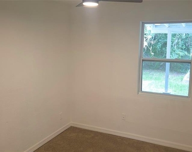 1412 Laurel Street - Photo Thumbnail 14