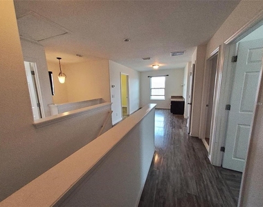 355 Granada Boulevard - Photo Thumbnail 20