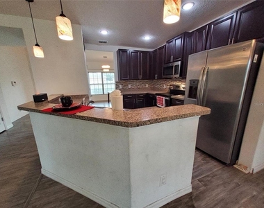 355 Granada Boulevard - Photo Thumbnail 8
