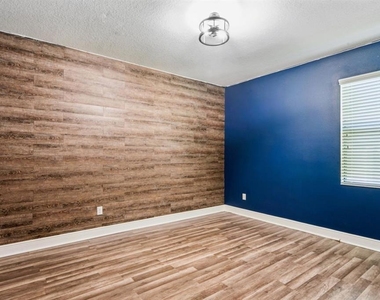 1756 Tonka Terrace - Photo Thumbnail 37