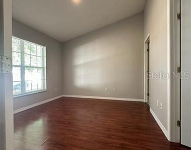 2147 Cypress Bay Boulevard - Photo Thumbnail 7