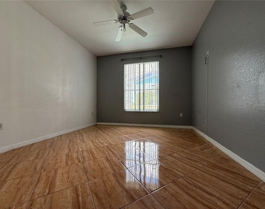 158 Magic Landings Boulevard - Photo Thumbnail 11