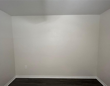 2406 Musselwhite Ave - Photo Thumbnail 9
