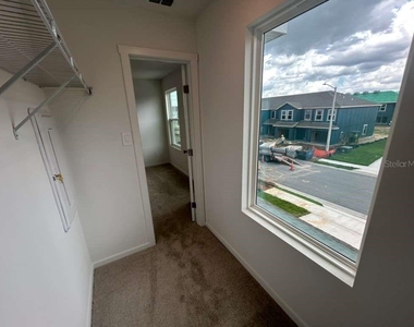 1553 Plank Place - Photo Thumbnail 11