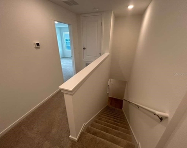 1553 Plank Place - Photo Thumbnail 8