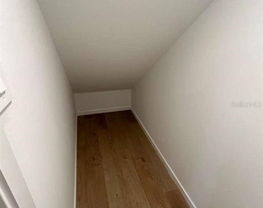 1553 Plank Place - Photo Thumbnail 20