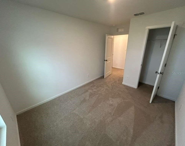 1553 Plank Place - Photo Thumbnail 16