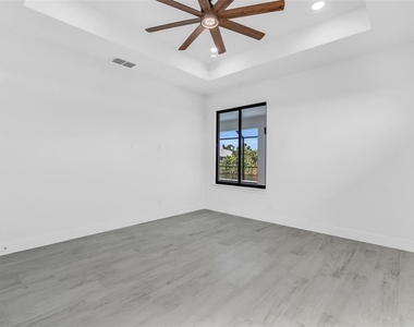 9176 Arrid Circle - Photo Thumbnail 44