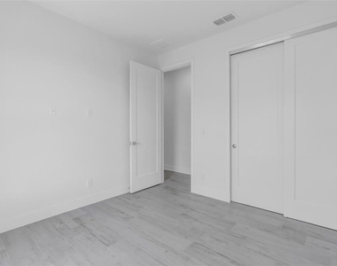 9176 Arrid Circle - Photo Thumbnail 47