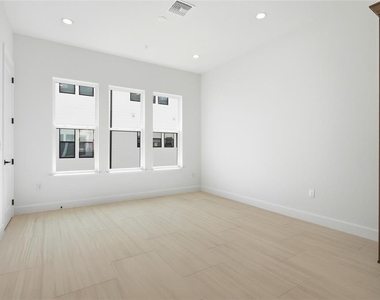 2130 Whitney Marsh Alley - Photo Thumbnail 17
