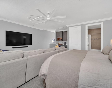 8878 Bismarck Palm Drive - Photo Thumbnail 34