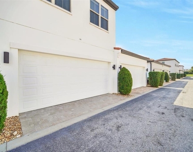 8878 Bismarck Palm Drive - Photo Thumbnail 40