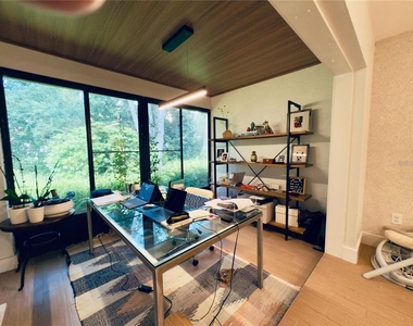8113 Breeze Cove Lane - Photo Thumbnail 10