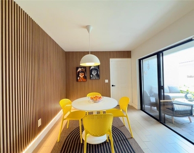 8113 Breeze Cove Lane - Photo Thumbnail 2