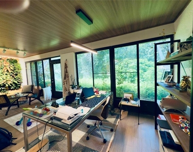 8113 Breeze Cove Lane - Photo Thumbnail 12