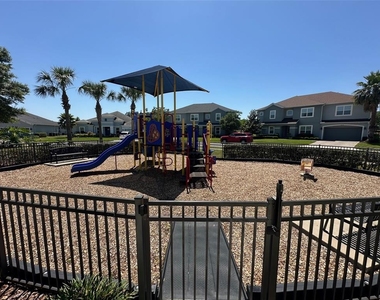 14212 Sunridge Boulevard - Photo Thumbnail 23