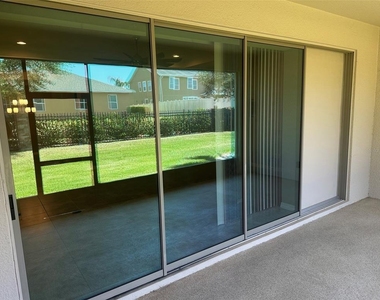14212 Sunridge Boulevard - Photo Thumbnail 7
