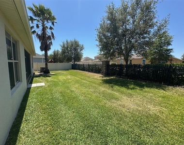 14212 Sunridge Boulevard - Photo Thumbnail 21
