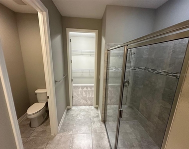 14212 Sunridge Boulevard - Photo Thumbnail 12
