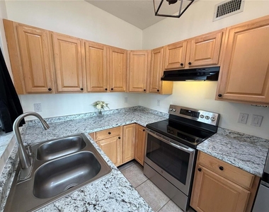 4008 Montrose Court - Photo Thumbnail 5