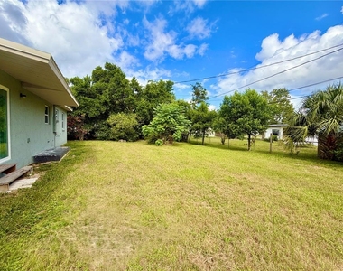 892 Rockhill Street - Photo Thumbnail 15