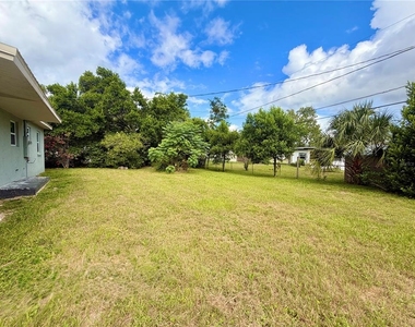 892 Rockhill Street - Photo Thumbnail 13