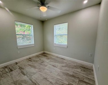 892 Rockhill Street - Photo Thumbnail 9