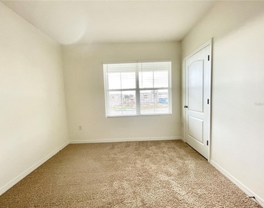 5610 Galloping Drive - Photo Thumbnail 17