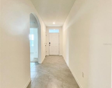 5610 Galloping Drive - Photo Thumbnail 3