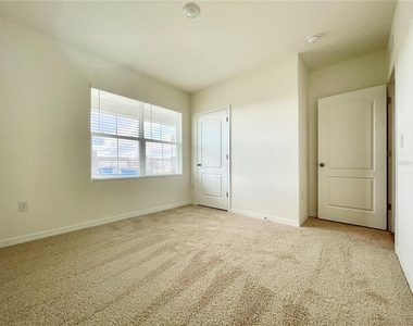 5610 Galloping Drive - Photo Thumbnail 18