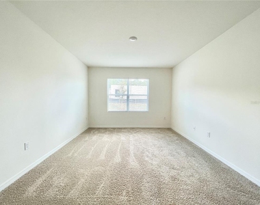 5610 Galloping Drive - Photo Thumbnail 11