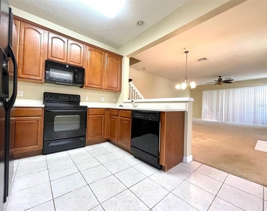 3602 Shallot Drive - Photo Thumbnail 8