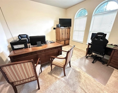 8636 Chilton Drive - Photo Thumbnail 7