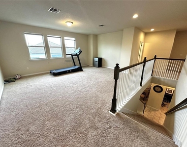 8636 Chilton Drive - Photo Thumbnail 23