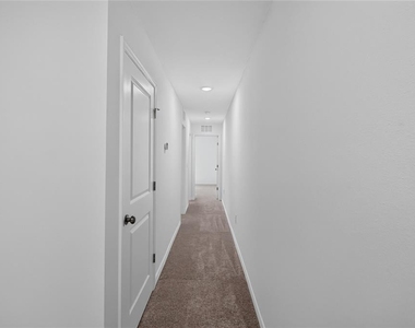 4226 Hillock Boulevard - Photo Thumbnail 42