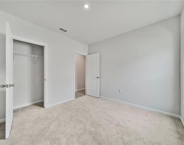 5736 Mast Avenue - Photo Thumbnail 10