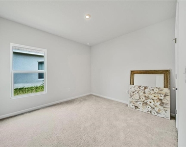 5736 Mast Avenue - Photo Thumbnail 9