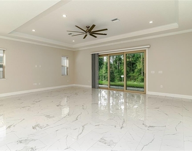 10152 Royal Island Court - Photo Thumbnail 9