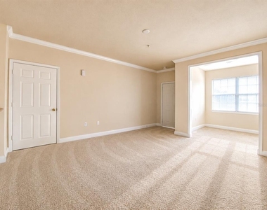 430 Southern Pecan Circle - Photo Thumbnail 3