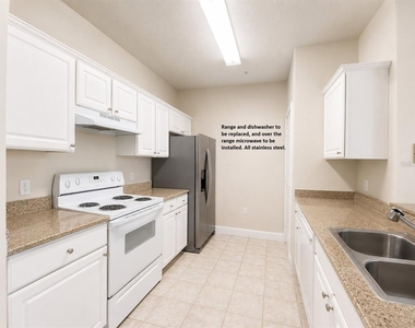 430 Southern Pecan Circle - Photo Thumbnail 9